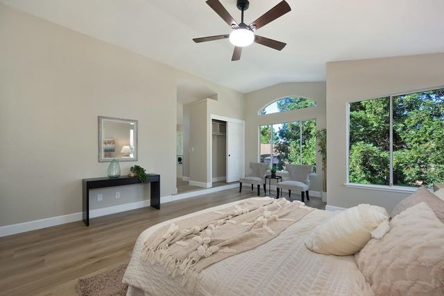 9304 Whittemore Dr, Elk Grove, CA 95624