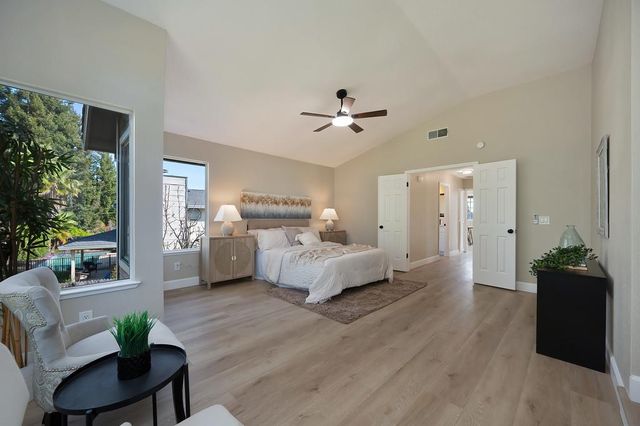 9304 Whittemore Dr, Elk Grove, CA 95624