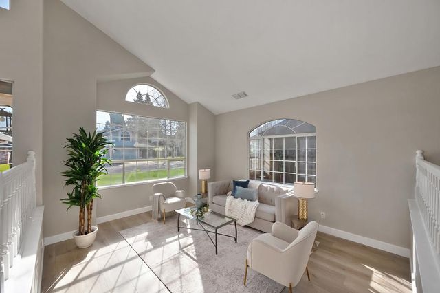 9304 Whittemore Dr, Elk Grove, CA 95624