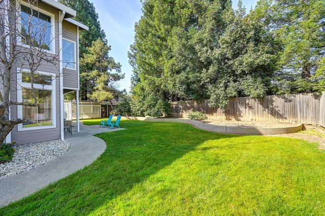 9304 Whittemore Dr, Elk Grove, CA 95624