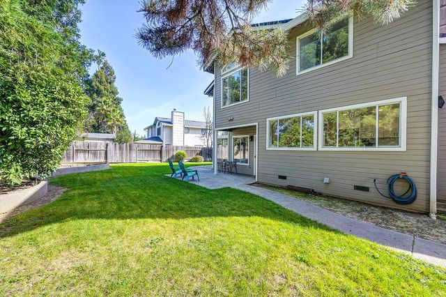 9304 Whittemore Dr, Elk Grove, CA 95624