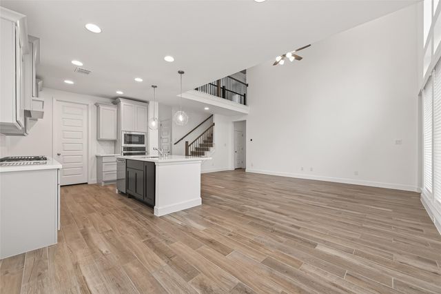 447 Audubons Shearwater Way, Magnolia, TX 77354