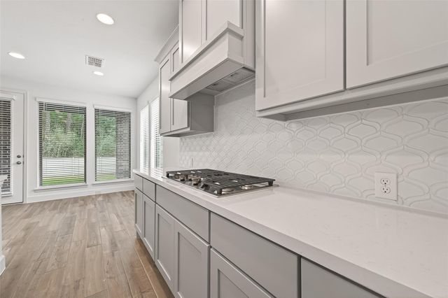 447 Audubons Shearwater Way, Magnolia, TX 77354