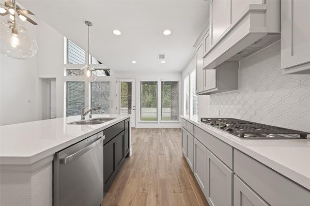 447 Audubons Shearwater Way, Magnolia, TX 77354