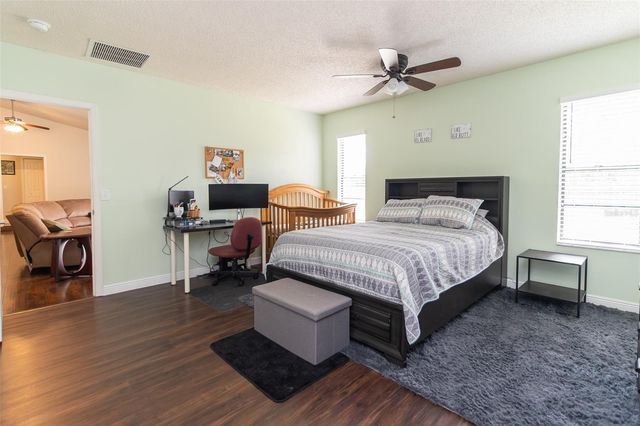 1005 TRANQUIVIEW LANE, Valrico, FL 33594