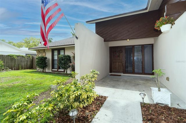 1005 TRANQUIVIEW LANE, Valrico, FL 33594