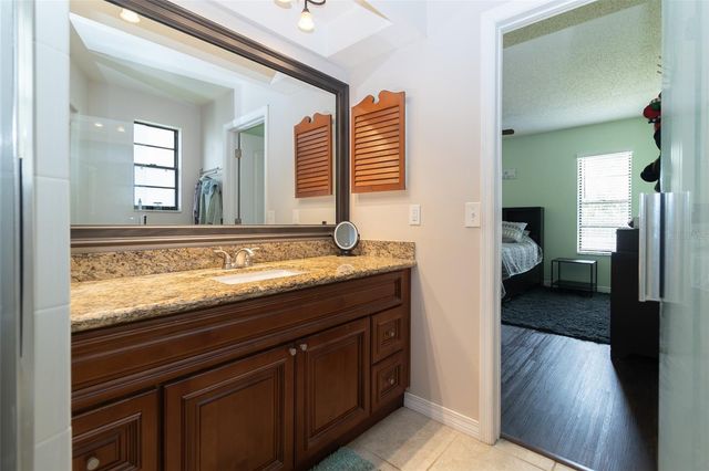1005 TRANQUIVIEW LANE, Valrico, FL 33594