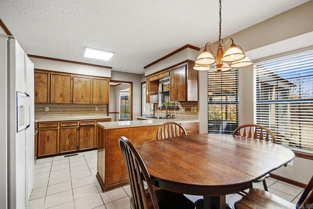 16 Thornhill Drive, Sherwood, AR 72120