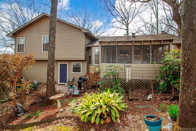 16 Thornhill Drive, Sherwood, AR 72120