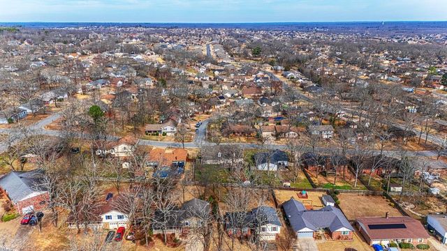 16 Thornhill Drive, Sherwood, AR 72120