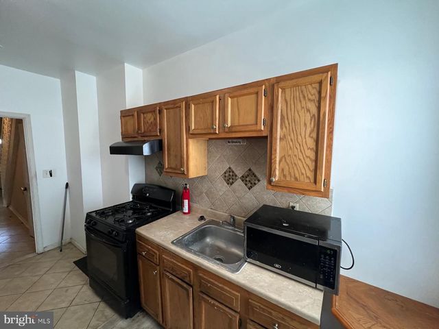 3907 FAIRVIEW AVE, Baltimore, MD 21216