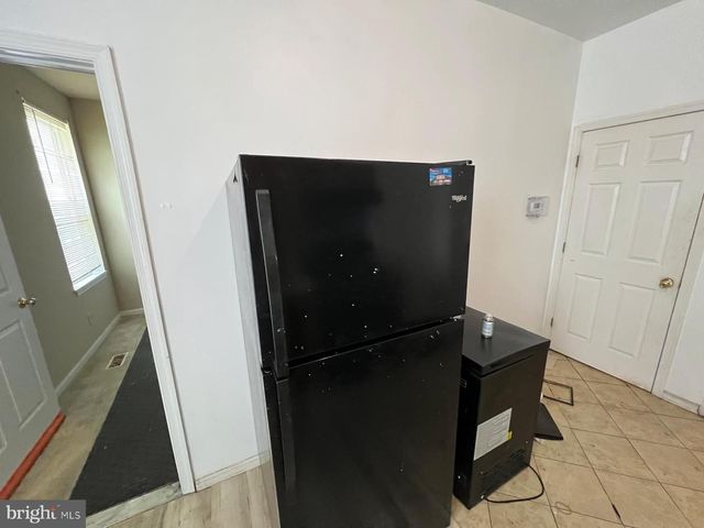 3907 FAIRVIEW AVE, Baltimore, MD 21216