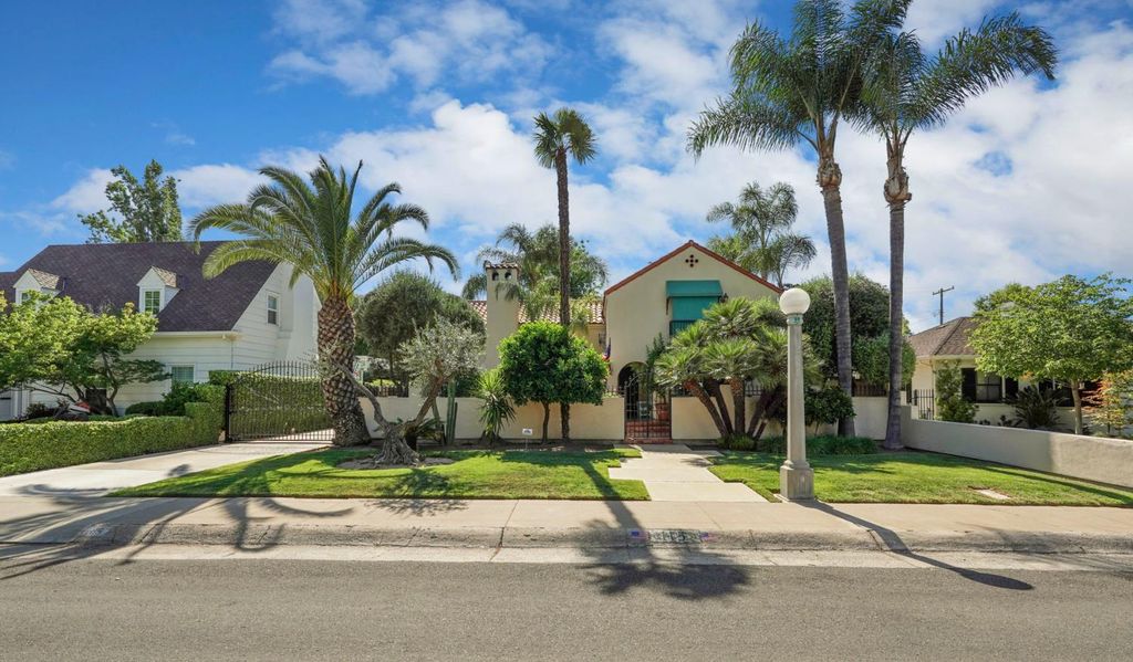 Image 18 of property listing at 115 S Avena Avenue, Lodi, CA 95240