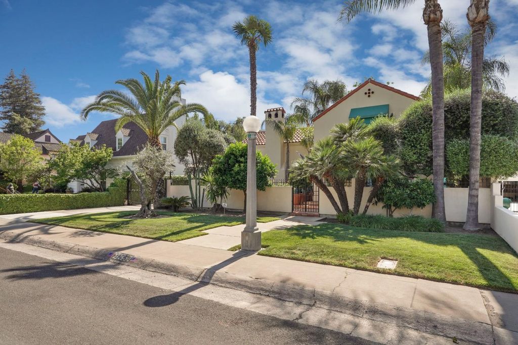 Image 21 of property listing at 115 S Avena Avenue, Lodi, CA 95240