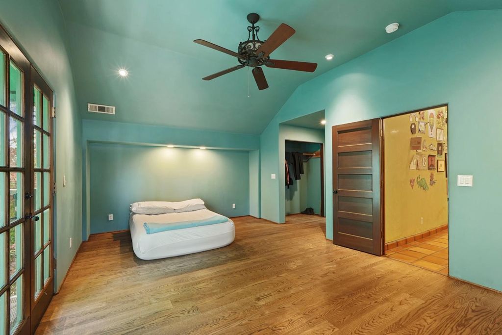 Image 33 of property listing at 115 S Avena Avenue, Lodi, CA 95240