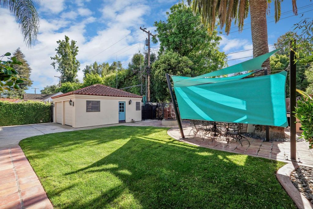 Image 68 of property listing at 115 S Avena Avenue, Lodi, CA 95240
