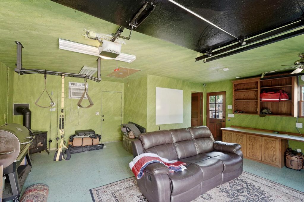 Image 69 of property listing at 115 S Avena Avenue, Lodi, CA 95240