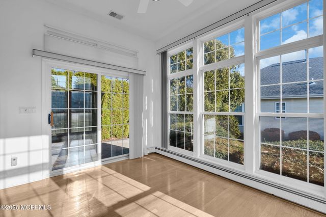 12 Bellflower Drive, Lakewood, NJ 08701