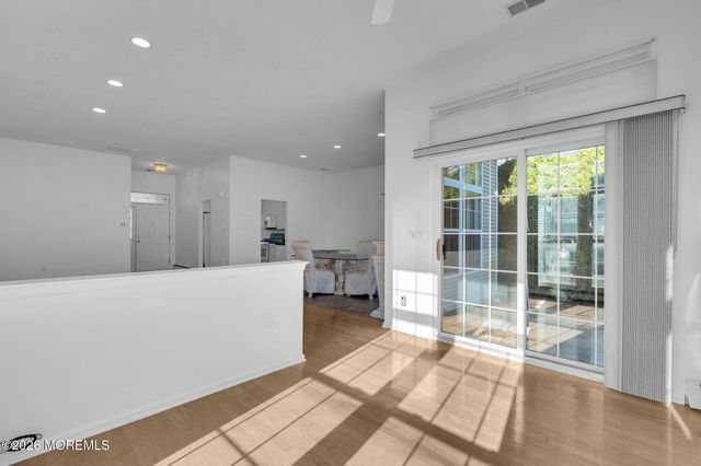 12 Bellflower Drive, Lakewood, NJ 08701