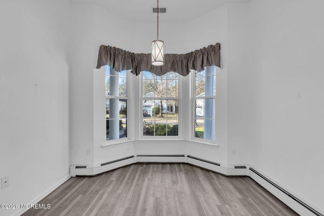 12 Bellflower Drive, Lakewood, NJ 08701