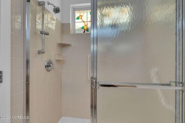 12 Bellflower Drive, Lakewood, NJ 08701