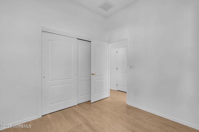 12 Bellflower Drive, Lakewood, NJ 08701