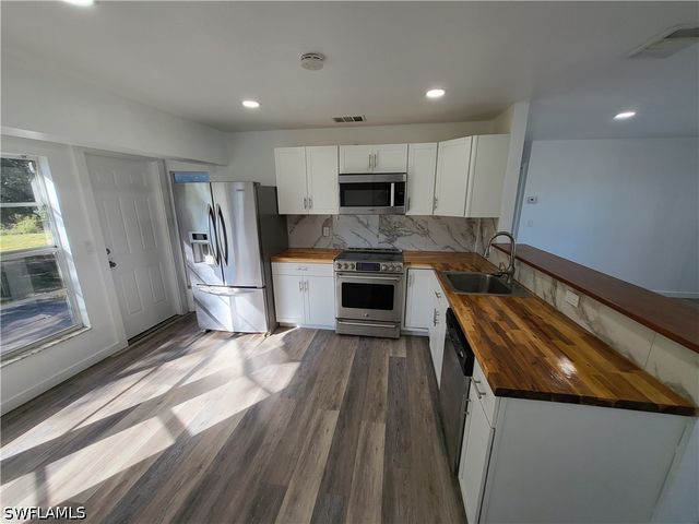 6143 Hester AVE, Fort Myers, FL 33905