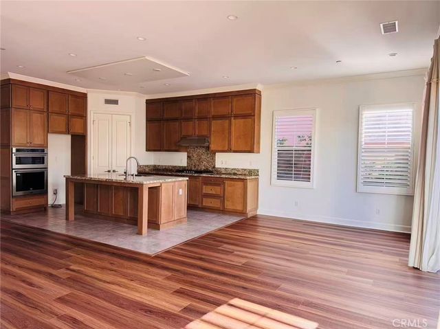 59 Belfast, Irvine, CA 92620