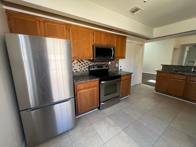 105 COBBLESTONE WAY, Sanford, FL 32771