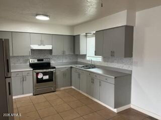 12546 W LOWER BUCKEYE Road, Avondale, AZ 85323