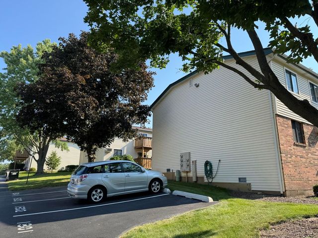 2710 Northcreek Drive 1804, Woodridge, IL 60517