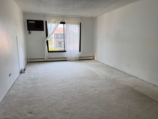 2710 Northcreek Drive 1804, Woodridge, IL 60517