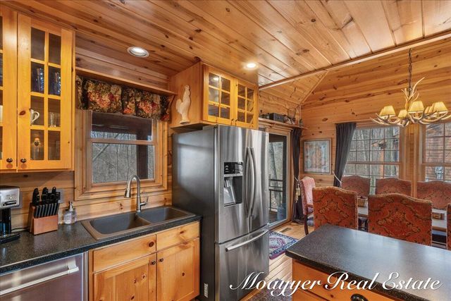 6459 Lilypad Lane, Saugatuck, MI 49453
