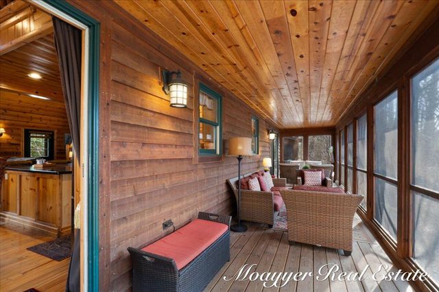 6459 Lilypad Lane, Saugatuck, MI 49453
