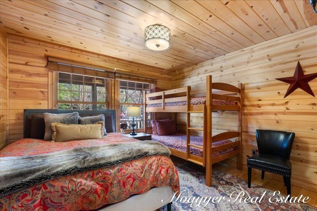 6459 Lilypad Lane, Saugatuck, MI 49453