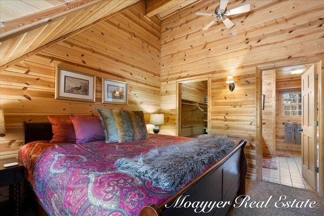 6459 Lilypad Lane, Saugatuck, MI 49453