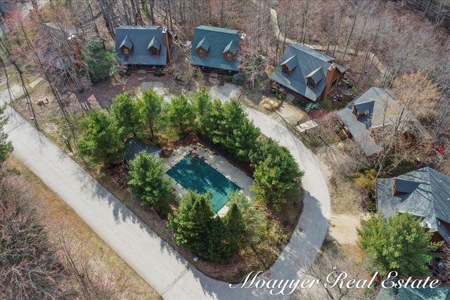 6459 Lilypad Lane, Saugatuck, MI 49453