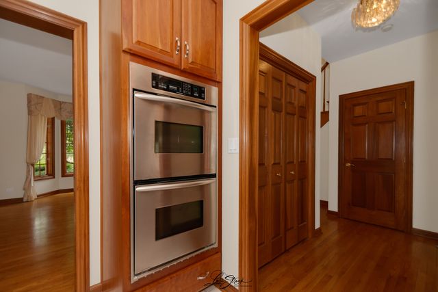 542 W Rosiland Drive, Palatine, IL 60074