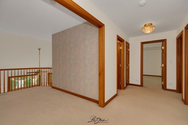 542 W Rosiland Drive, Palatine, IL 60074