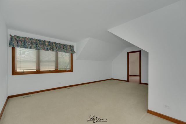 542 W Rosiland Drive, Palatine, IL 60074