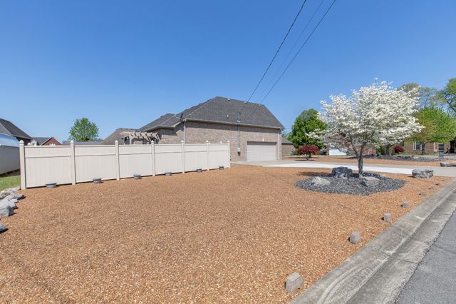 8020 Dave Way, Smyrna, TN 37167