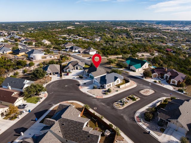 1069 Roanoke Ln, Kerrville, TX 78028