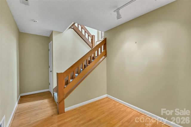 300 Ethan Pond Way, Hendersonville, NC 28791