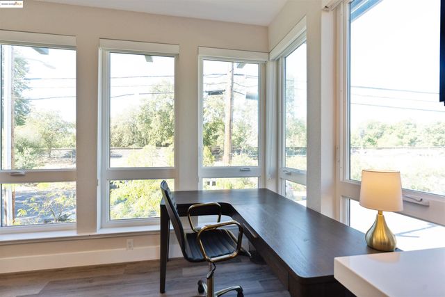 2640 Jones Rd A, Walnut Creek, CA 94597