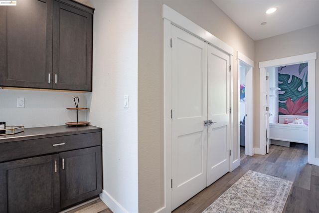 2640 Jones Rd A, Walnut Creek, CA 94597