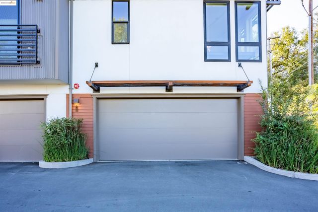 2640 Jones Rd A, Walnut Creek, CA 94597