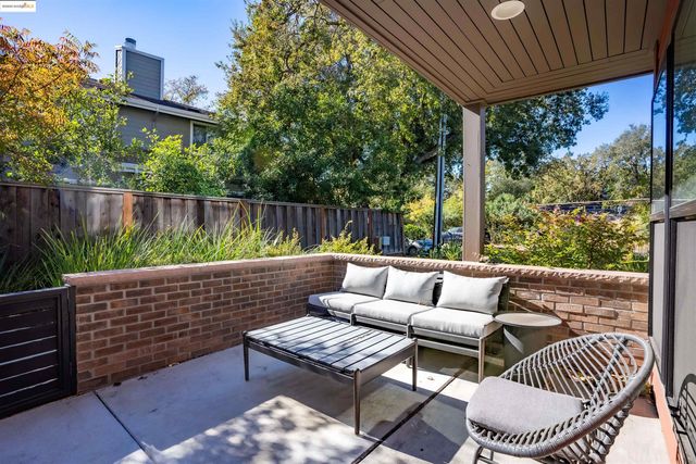 2640 Jones Rd A, Walnut Creek, CA 94597