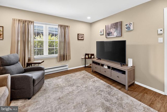 57 KINGSTON WAY, Southampton, NJ 08088