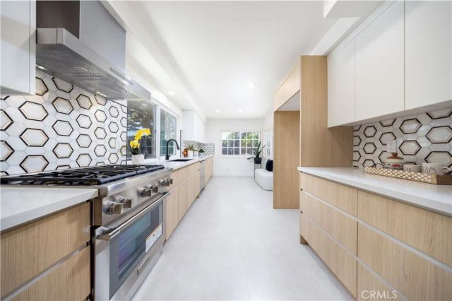 19421 Sierra Lago, Irvine, CA 92603