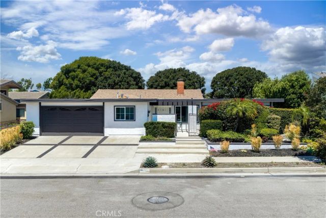 19421 Sierra Lago, Irvine, CA 92603